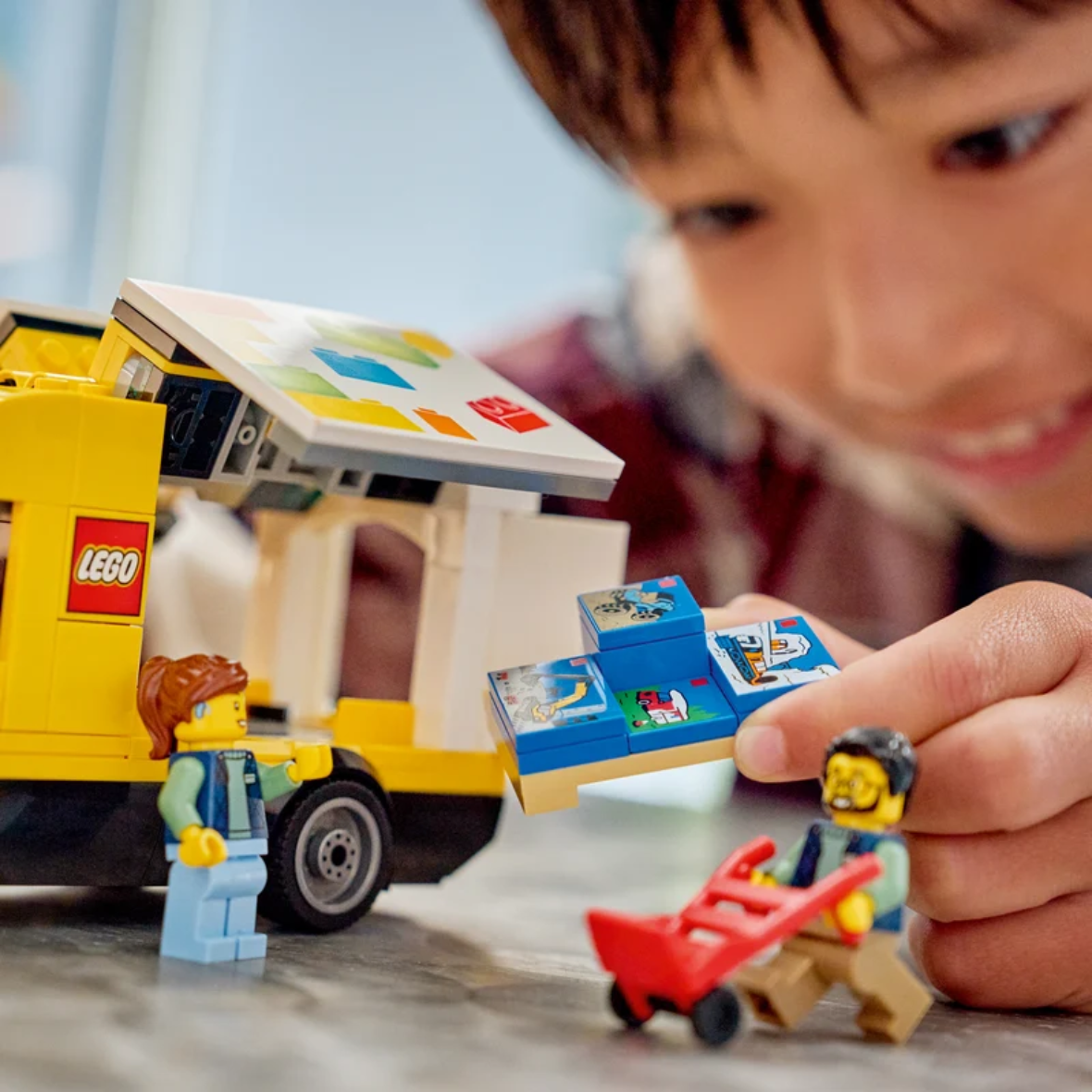 Lego City 60500 The Lego Van