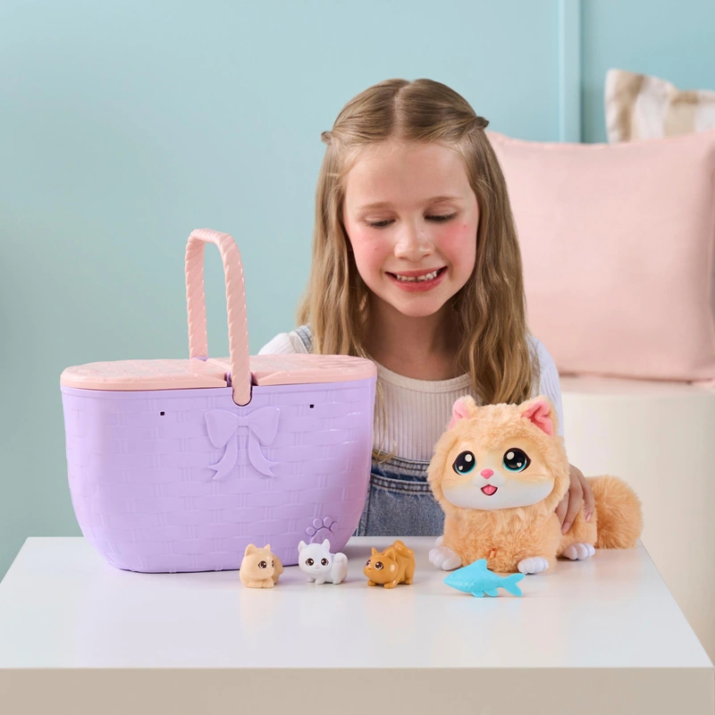 Little Live Pets Mama Surprise Kittens Playset