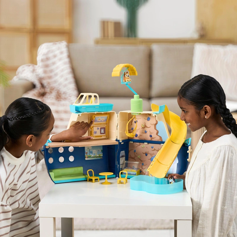 Bluey S15 Cruise Ship Playset