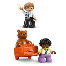 LEGO DUPLO 10443 First Time at the Airport Set