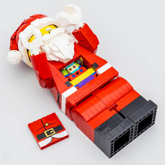 Lego 40820 Up-Scaled Santa Minifigure Set