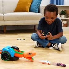 Hot Wheels Lets Race Slither N Strike Remote Control