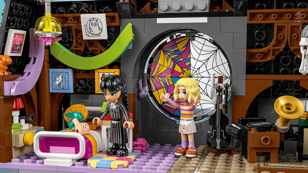 Lego Wednesday Addams 76781 Wednesday & Enid's Dorm Room